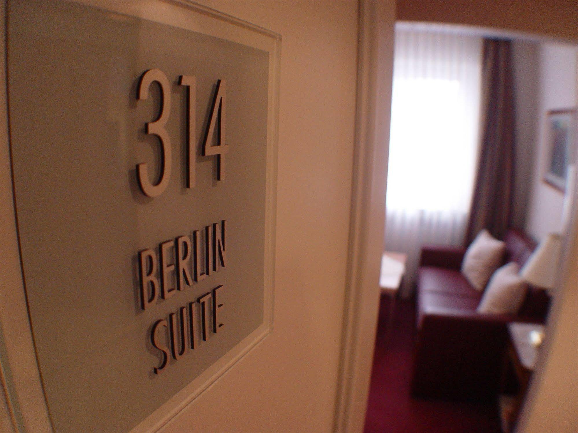 Zum Adler Hotel 3*