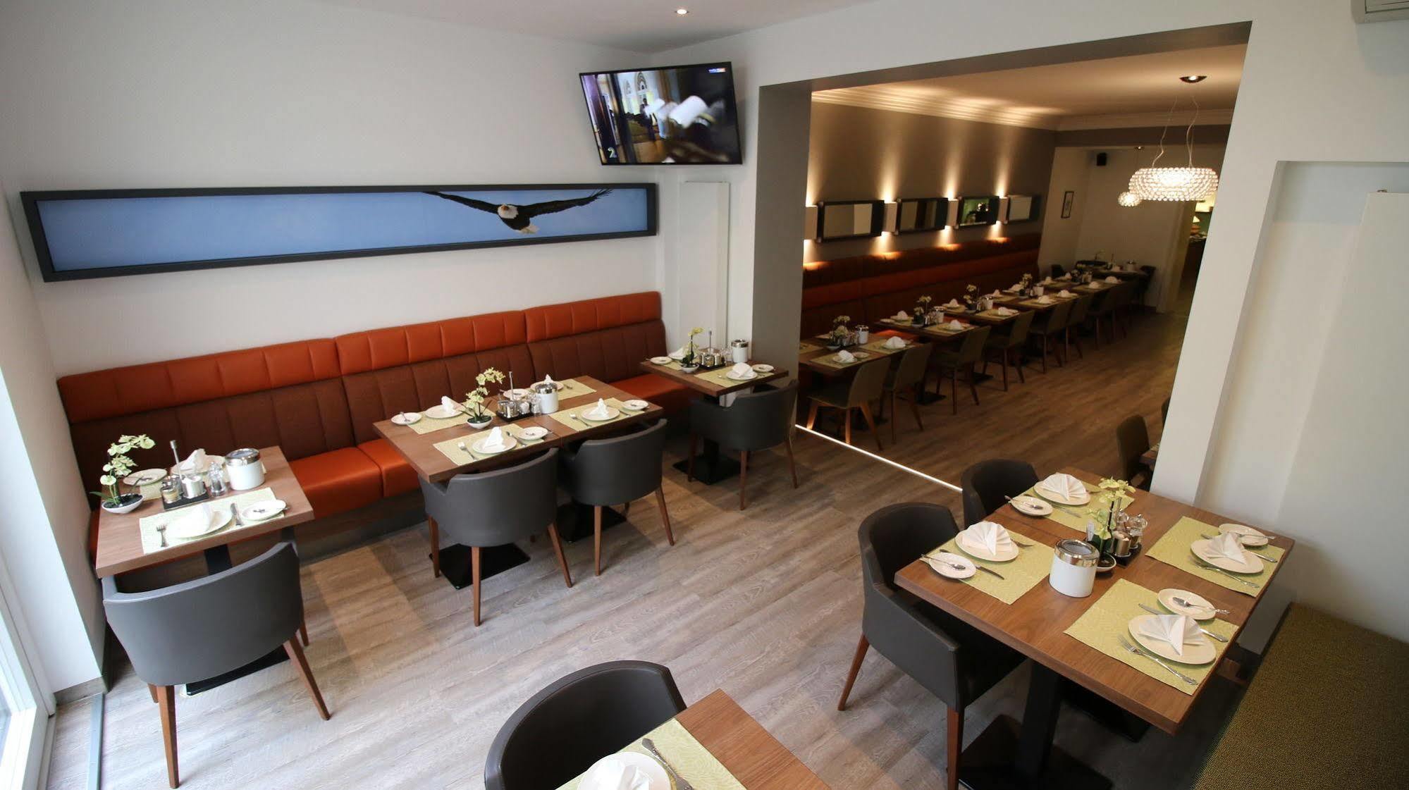 Zum Adler 3* Bonn
